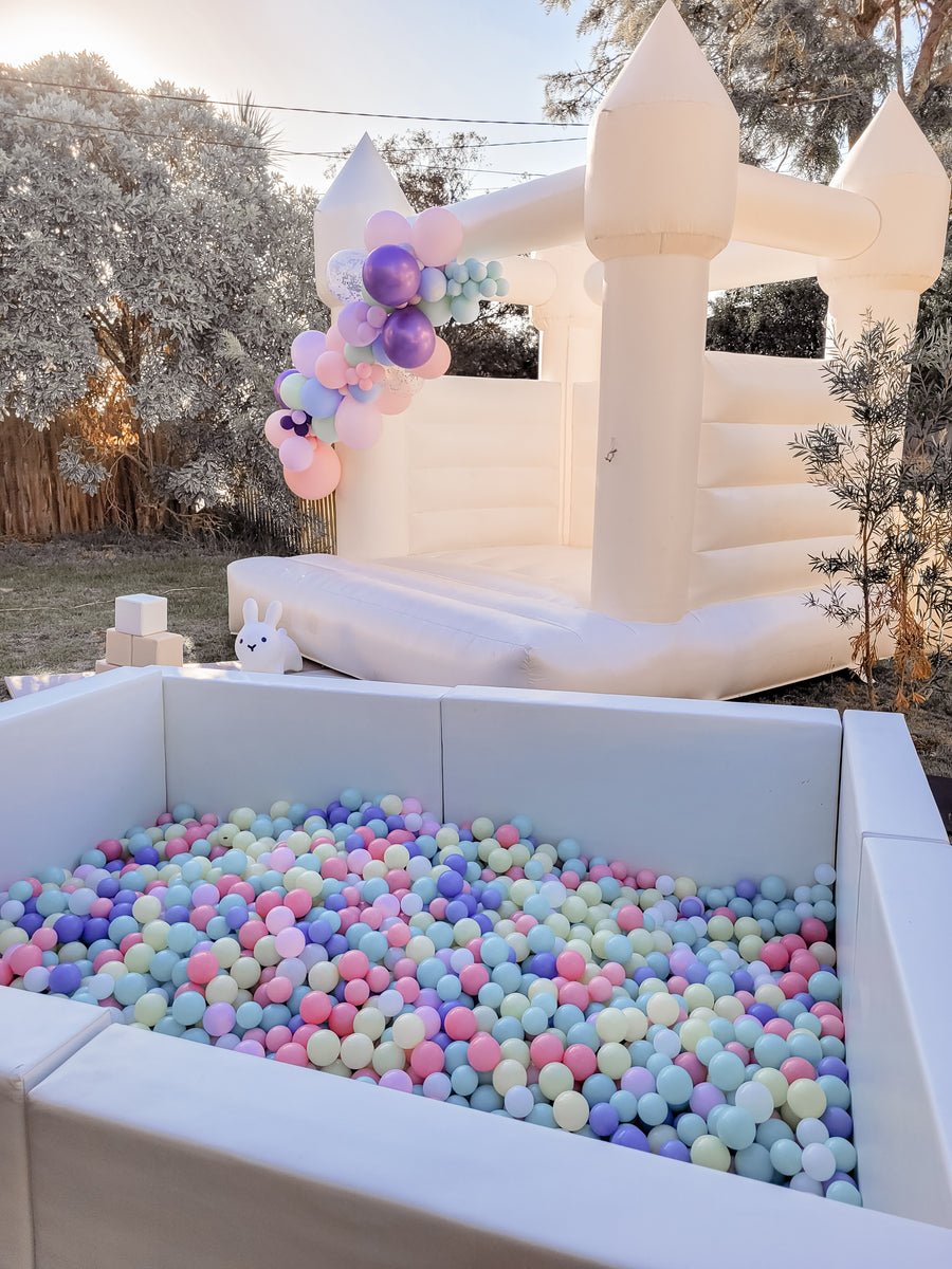Olaf Luxe Ball Pit