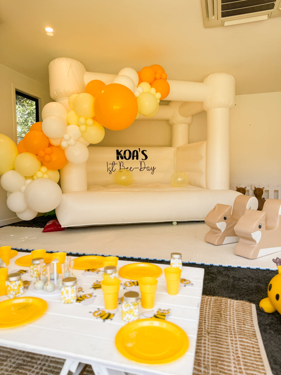 KOA Balloon Garland