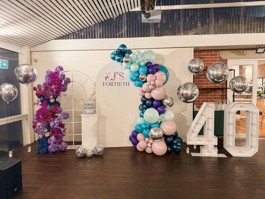 Fi Balloon Garland